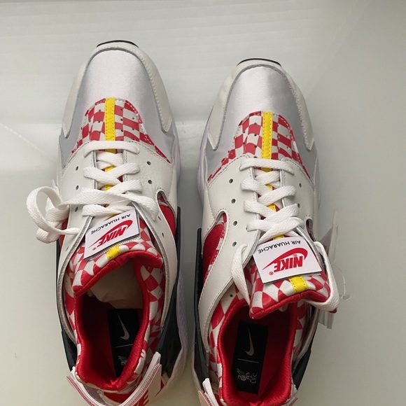 Nike Air Huarache PRM QS - Picture 9 of 11